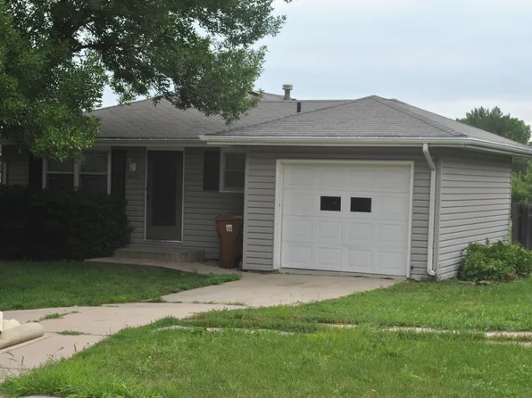 5412 Stonecliffe Dr, Lincoln, NE 68516