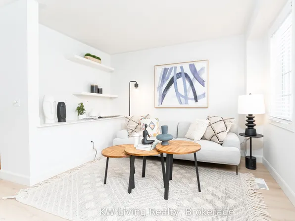 180 Forum Dr #6, Mississauga, ON L4Z 3Y2