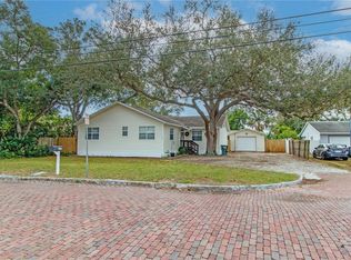525 4th Ave SW, Largo, FL 33770