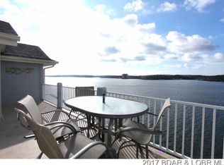 382 Regatta Bay Cir #4B, Four Seasons, MO 65049