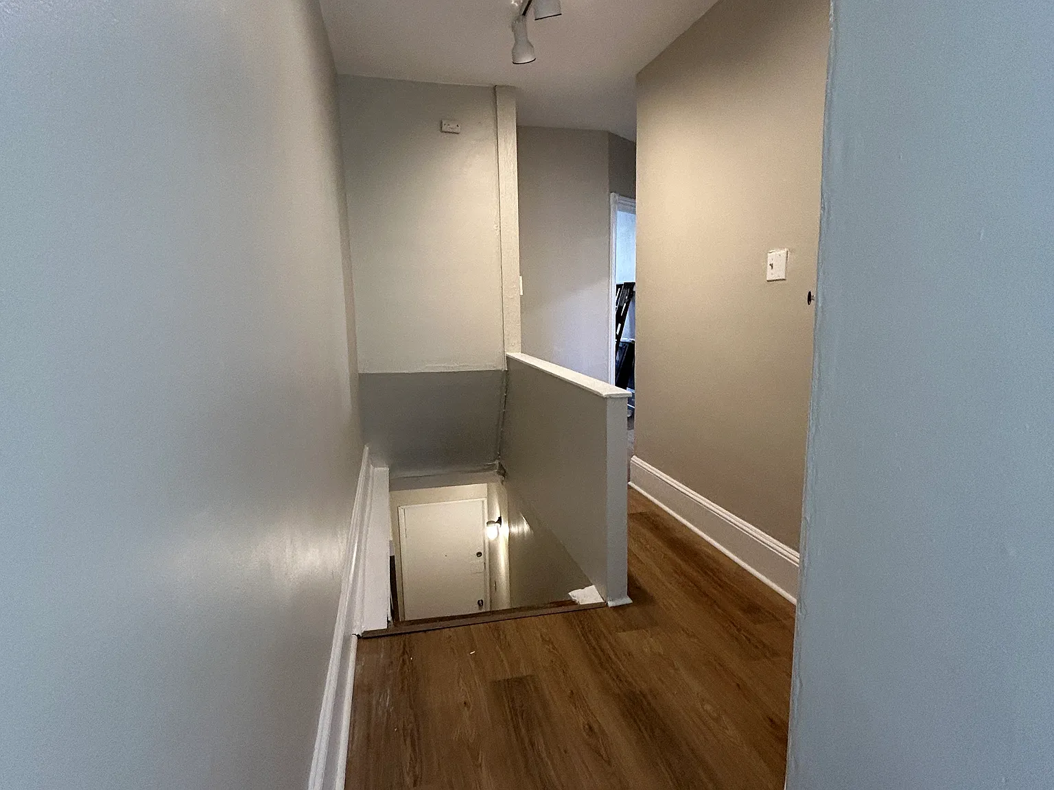 3538 Calumet St — Photo 4