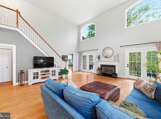 524 Raspberry Ln, West Chester, PA 19382