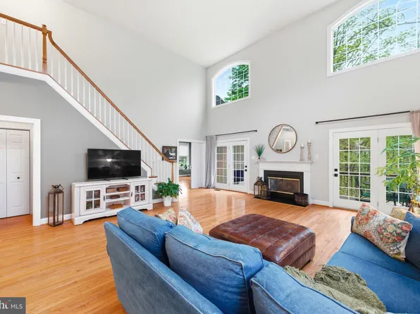 524 Raspberry Ln, West Chester, PA 19382