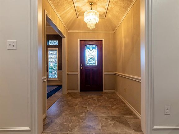 3rd image of 3401 Summer Place Ct