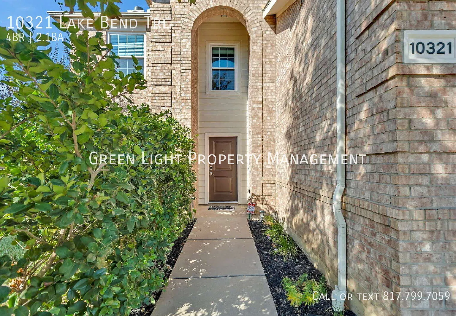Beautiful home with 4 Bedrooms, 2.5 baths, and an amazing pool — Photo 2
