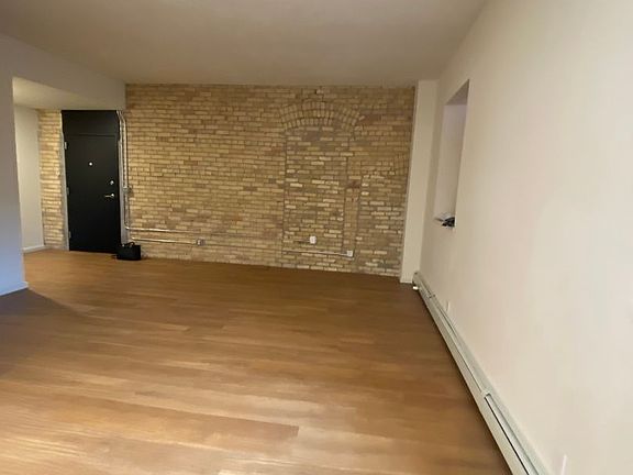 4th image of 2109 Blaisdell Ave #203