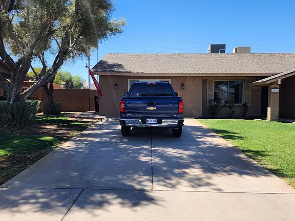 3rd image of 1415 W RENEE Drive