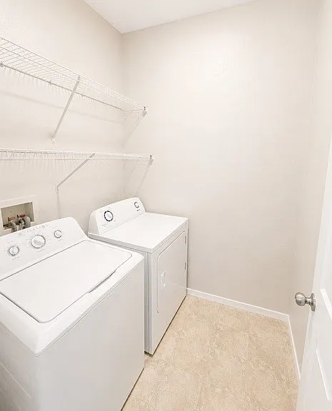 1734 Peridot Point St — Photo 5