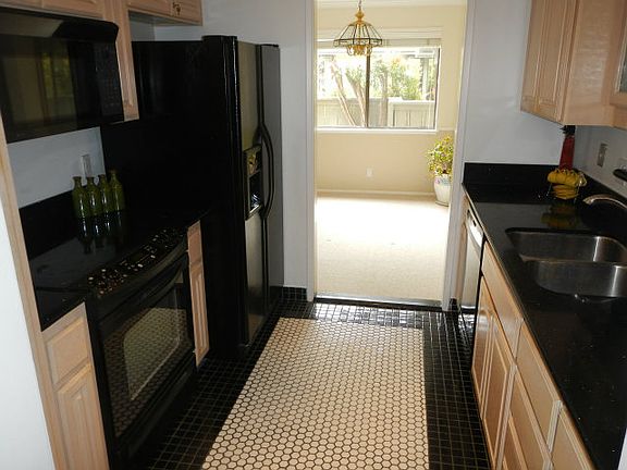 3rd image of 14333 Saratoga Ave APT 13