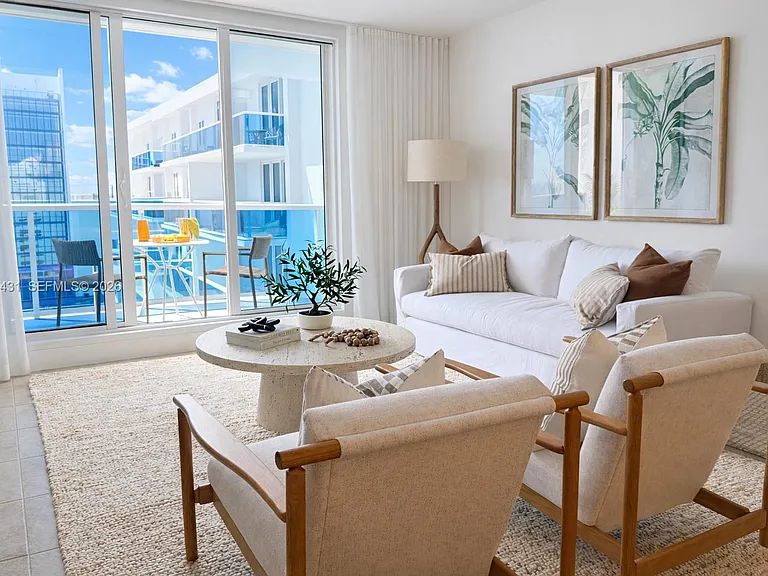 2301 Collins Ave #1501 — Photo 2