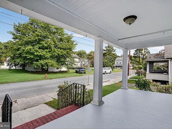 3rd image of 5 Clarke Ave