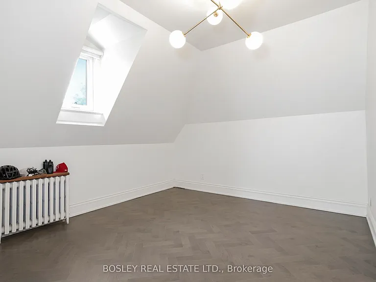 178 High Park Ave #UPPER — Photo 19