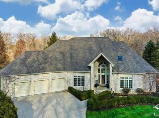 2376 Fox Hollow Dr, Temperance, MI 48182