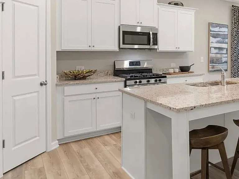 126 Star Ct — Photo 4