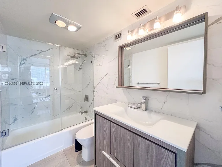 1901 Brickell Ave #B2004 — Photo 11