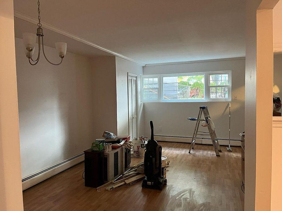 1st image of 3506 206th St #1
