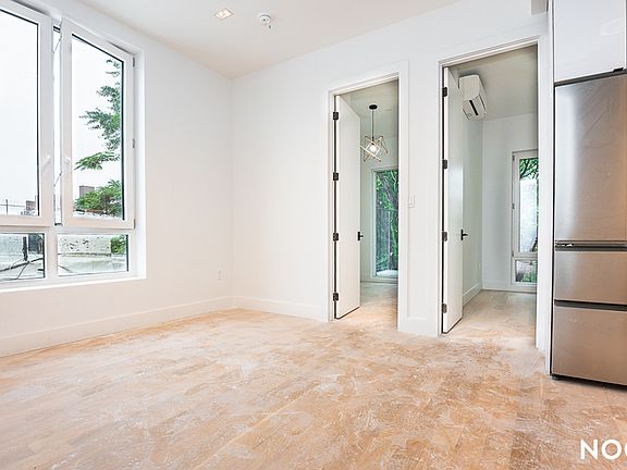 3rd image of 987 Bedford Ave #4F