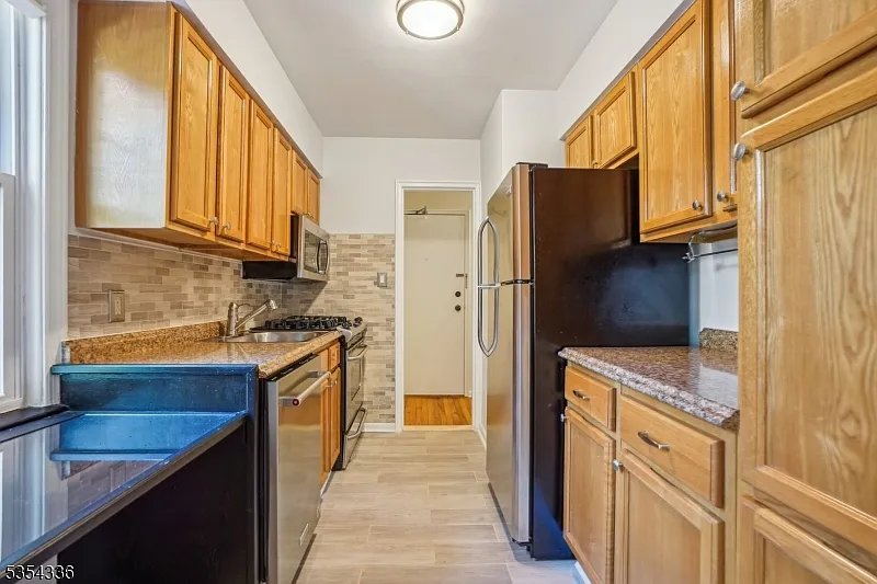 349 Bloomfield Ave #53