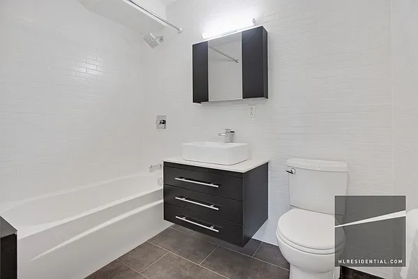 Rented by Highline Residential | media 10