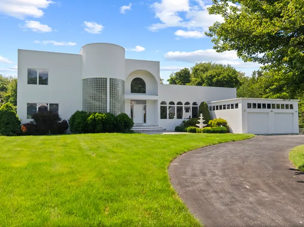 45 Brookview Court, Groton, CT 06340