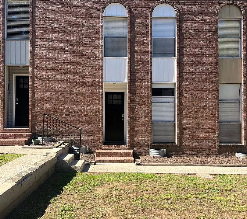407 S Chester St #15