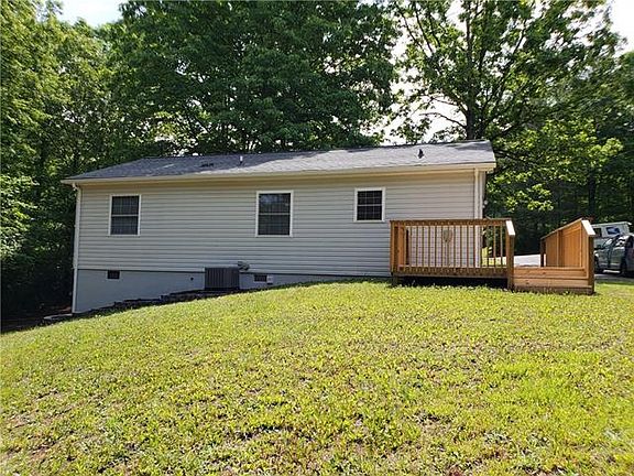 3rd image of 2591 Knight Dr