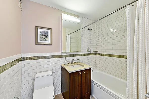 Sold by Exclusive Properties Sotheby's International Realty | media 15