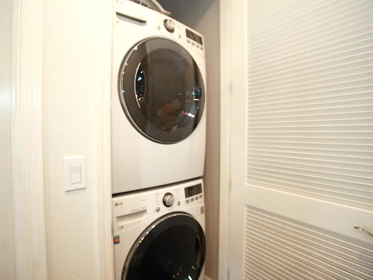 642 Bair Island Rd #1011 — Photo 12