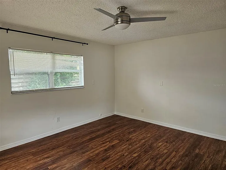7409 Manatee St — Photo 14