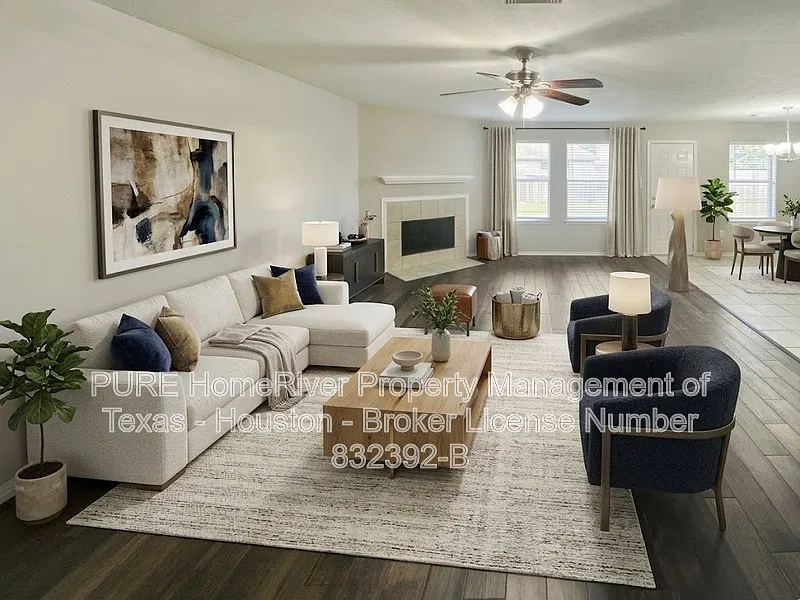 4 bed, 2.5 bath, 2463 sqft, $2,475 — Photo 2