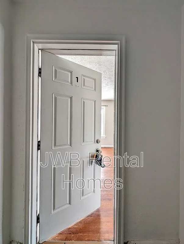 Building Photo - 2941 Selma St #1