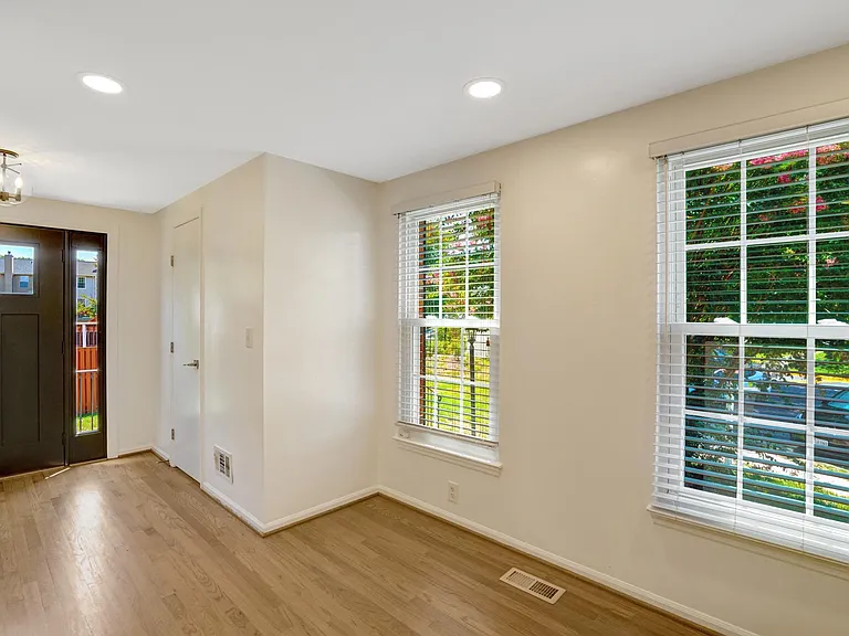 6063 Hydrangea Dr — Photo 9