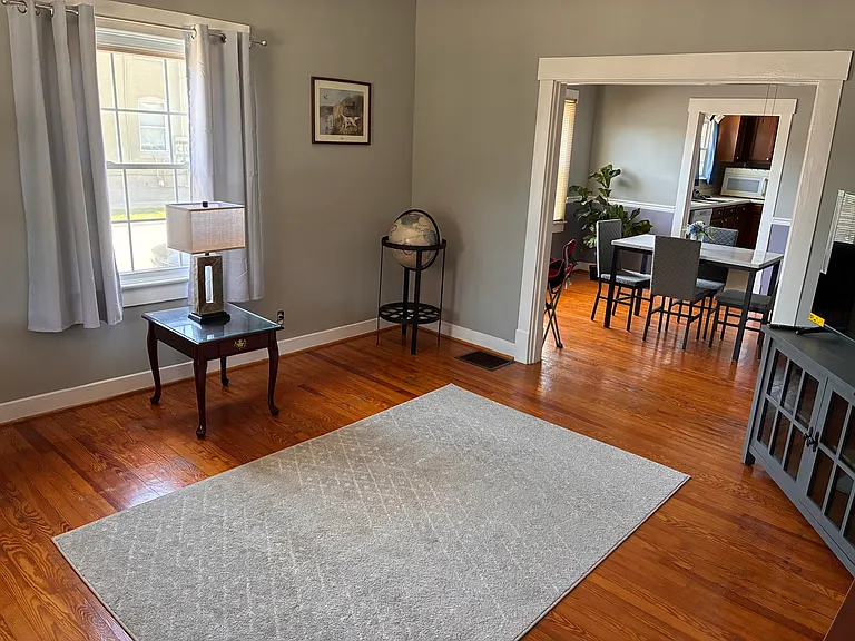 205 E Chestnut St — Photo 7