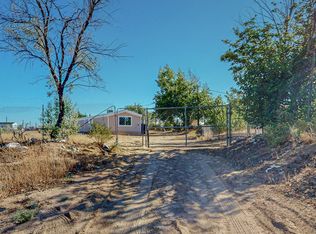 810 11th Ave NW, Rio Rancho, NM 87144
