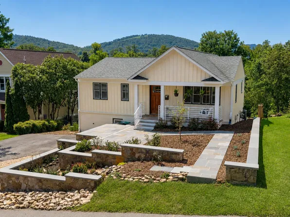 1512 Chesapeake St, Charlottesville, VA 22902