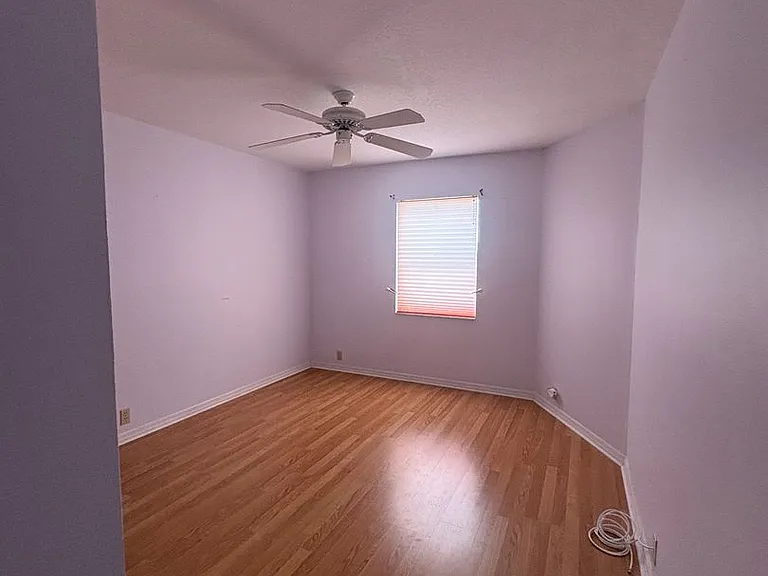 8439 Pavilion Dr — Photo 10