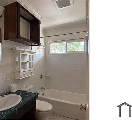 3002 W Borchard Ave — Photo 5