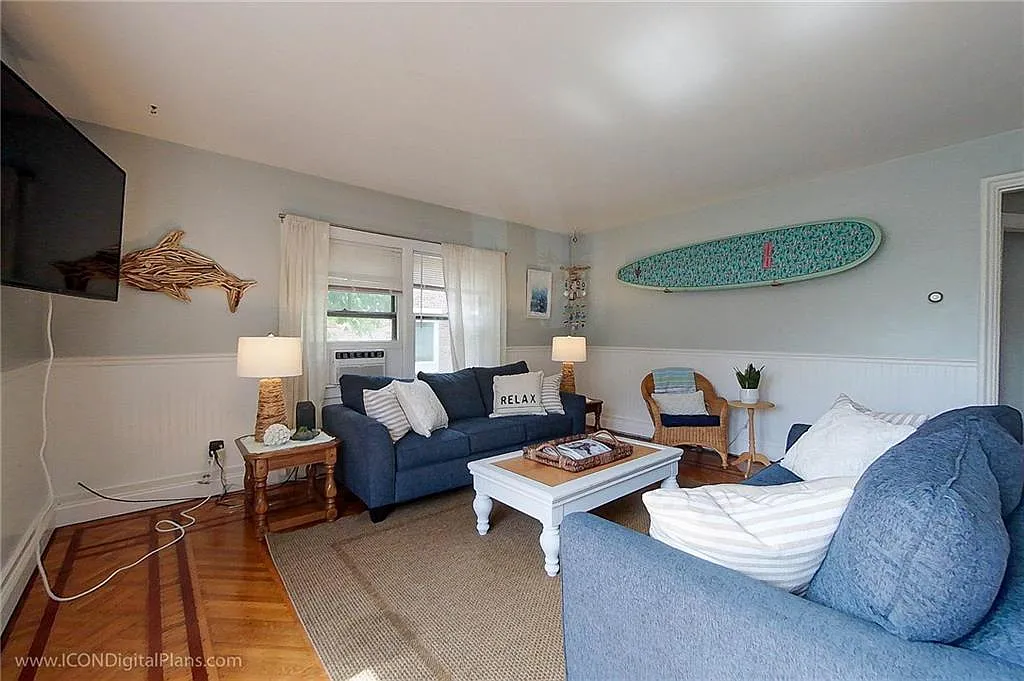 2 bed, 1.0 bath, 917 sqft, $2,500 — Photo 2