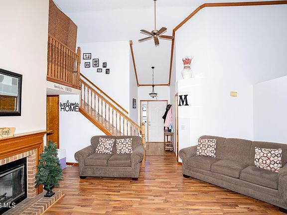 4th image of 100 Ponderosa Pine Dr