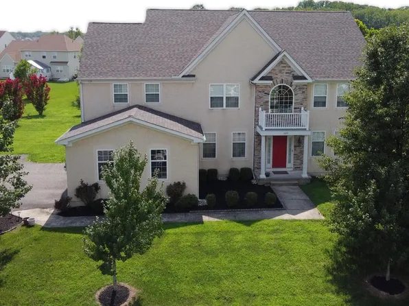 609 Ravenglass Dr, Townsend, DE 19734