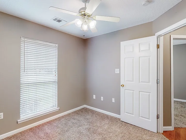 145 Hope Creek Dr — Photo 12