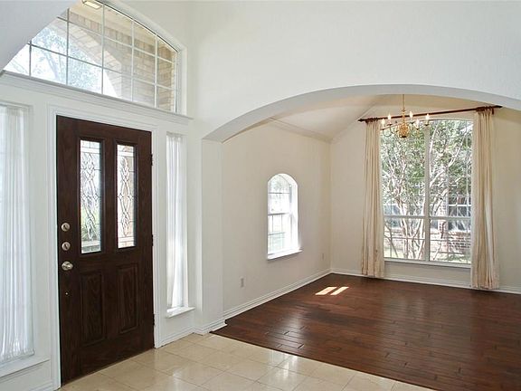 2nd image of 4551 Hawkhurst Dr