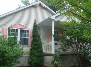 656 7th St, Somers Point, NJ 08244