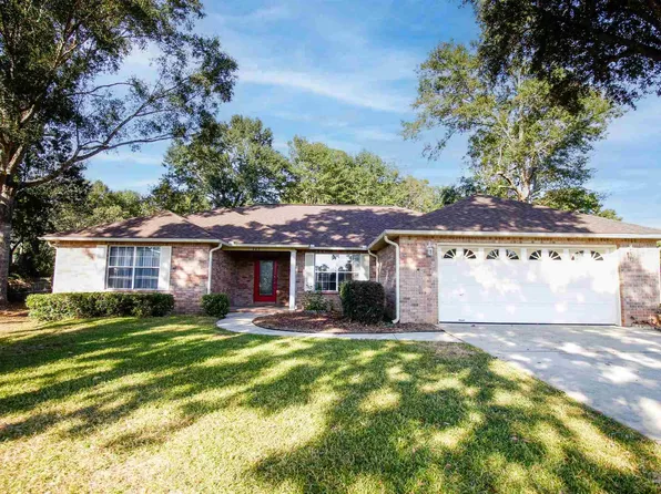 868 Copper Ridge Pl, Cantonment, FL 32533