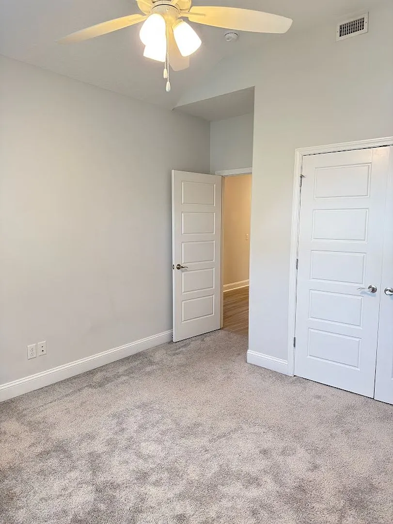 600 Eagle Blvd — Photo 4