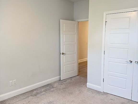 4th image of 600 Eagle Blvd