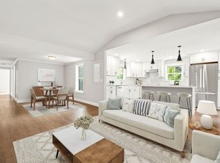 6 Center St #3, Amesbury, MA 01913