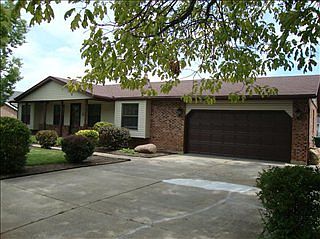 2nd image of 319 Camelot Dr