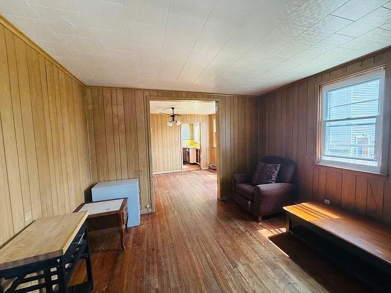 15 Henry St #1 — Photo 2