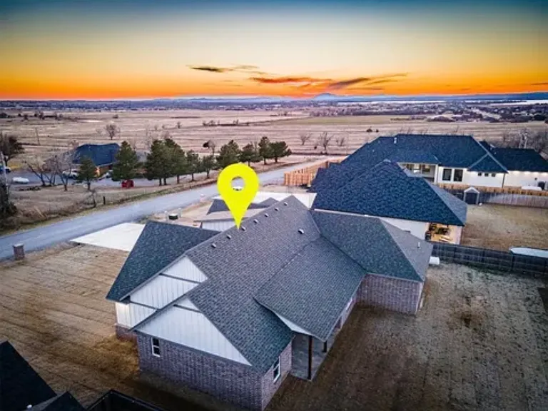 7530 Highland Hills Dr — Photo 12